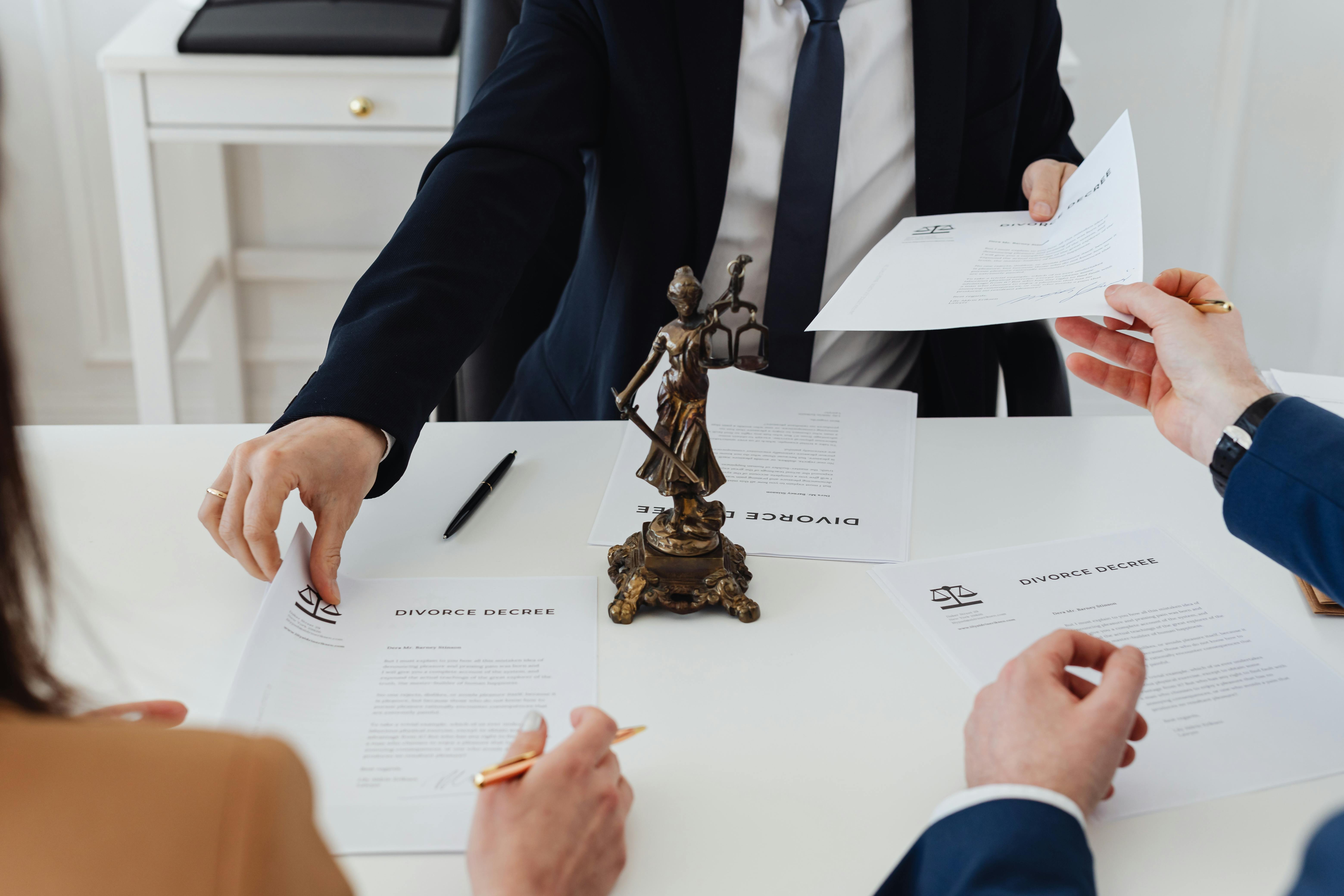 Individuals and Business owners need to know about accountants